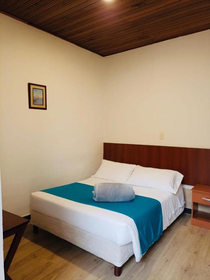 Hotel Plaza Mayor Дуітама Номер фото